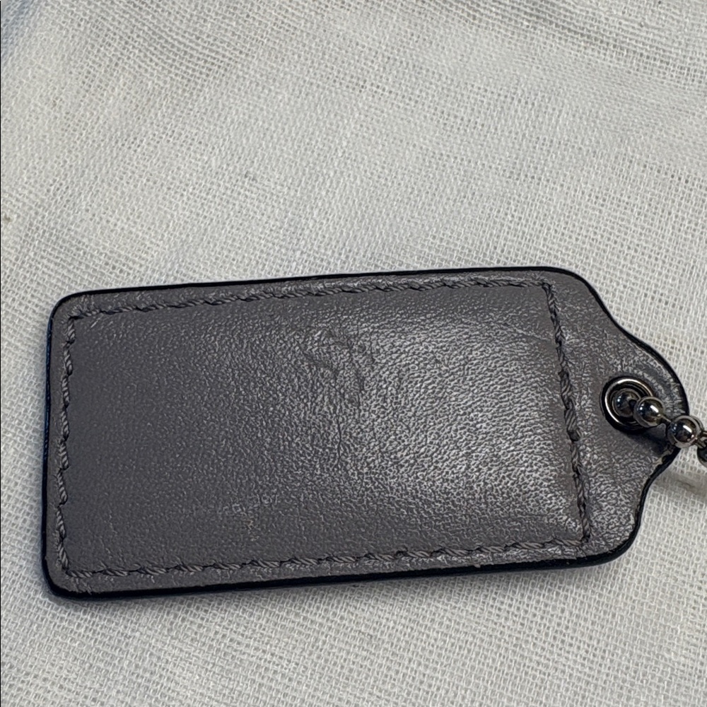 Coach Hangtag Gray 21/2" - Picture 3 of 3